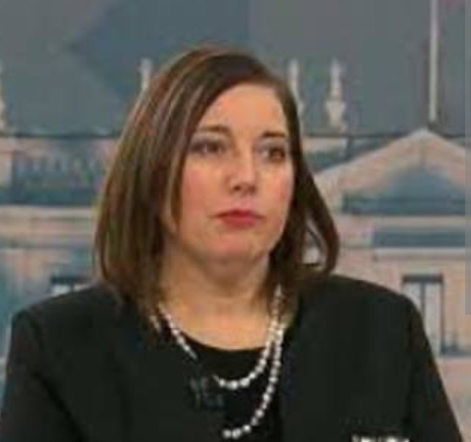 alvaroh15166613's tweet photo. Pauliana Vodanovic, presidenta del Ps. Esta "  socia lista "  de cartón, traidora al pueblo, fue sorprendida negociando en secreto con Quiroz.
Una rata miserable, corrupta y vendida al gobierno y el empresariado. Que renuncie esta basura.. https://t.co/9d6oEUnCDo