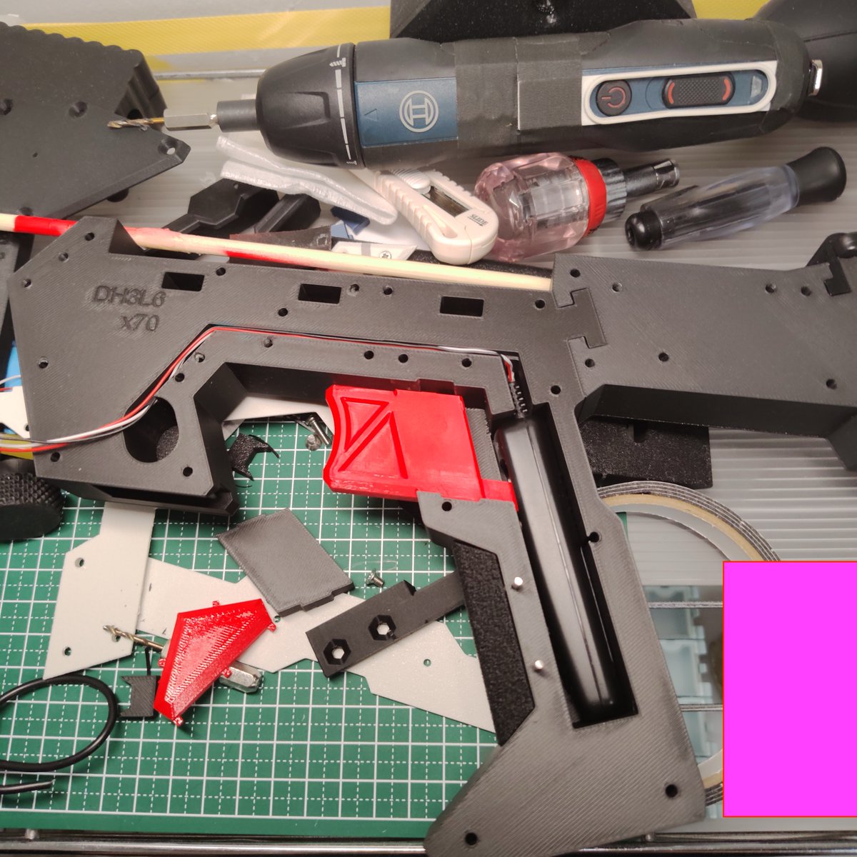 valima_'s tweet photo. Another project, VGP-53, is also underway, and it's currently in the final assembly stage. Guess what I'm making!
#Fusion360 #3DPrinting #Maker #RapidPrototyping #SciFi #Props #WIP https://t.co/pzVU8hIOoV