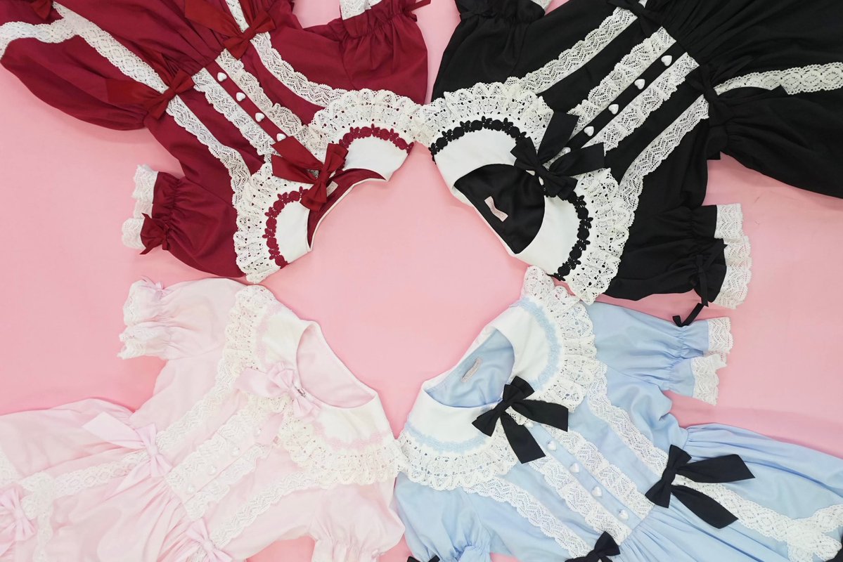 Chalmiere_JP's tweet photo. 🖤🩵Girly Ribbon🩵🖤

後ろ姿まで完璧に可愛くなれるワンピース🎀

🐇ガーリーリボンワンピース
赤/サックス/黒/ピンク
¥15,400(税込)

https://t.co/g5oJVuUXCg https://t.co/rTz6pD9YoG