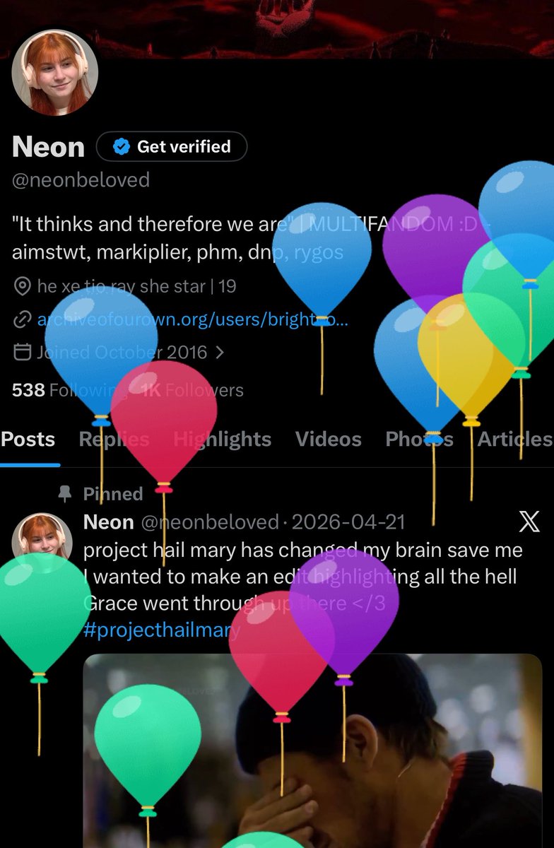 neonbeloved's tweet photo. BIRTHDAY BOY IS HEREEEEE !!!!! :)) https://t.co/vAFJtKPy4r