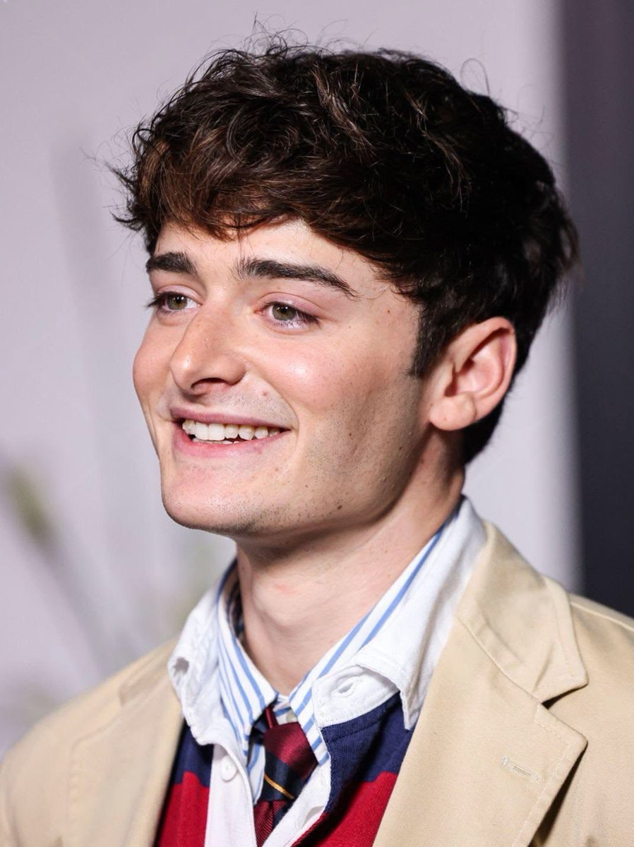 noahsideprofile's tweet photo. a pretty guy indeed https://t.co/4QGQ3hS1Ye