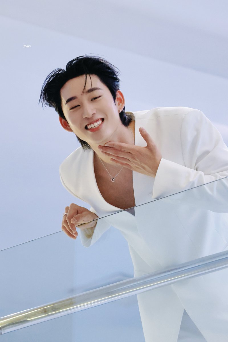 Muse0519's tweet photo. 260709 Kalm Clinic Grand Opening x EST
#KalmClinicxEST #est_rvp https://t.co/1yow8Swj35