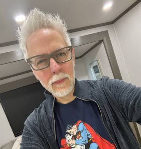 xsphyre's tweet photo. Did you know that there was gonna be a series based on Arkham Asylum set in Matt Reeves' The Batman Epic Crime Saga?

But once James Gunn / Peter Safran became CEOs of DC Studios, the project was reworked to fit into the DCU.

The project was then cancelled. https://t.co/jwXptFcfVY
