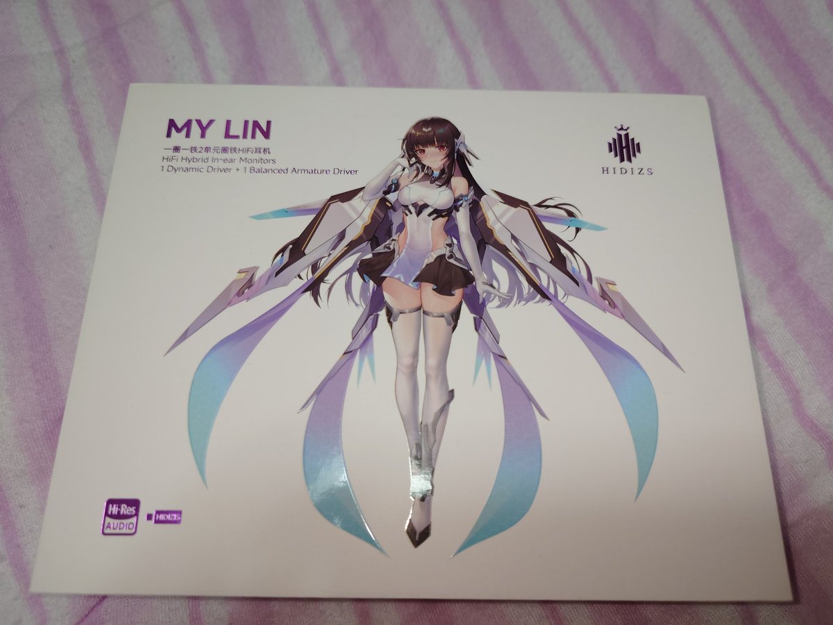 hatoflyer753's tweet photo. 真夜中に出会った君イヤホン、#HIDIZS #MYLIN 着水。
1DD+1BAは苦手な物が多いが、これはいい!音に迫力があるから、動画やゲーミングにいいかもしれない。ノズル交換でチューニングも楽しめる。
マーメイドシリーズなんだな。
そしてこういうのに弱いおじさんです。 https://t.co/XRMmTjxPwS