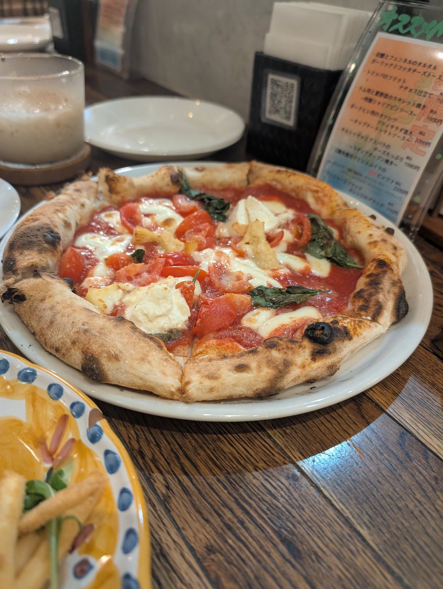 Yumenocos's tweet photo. アイドルオタク時代のオタ友と久しぶりに会って飲んできた🎶
2人とも学生で時止まってたしかわいいｳｫﾝﾅになってた🎶
かわいいｳｫﾝﾅには一銭も払わすなと教育受けてるのでちゃんと全額払ってきた https://t.co/JJpEfGKt3V
