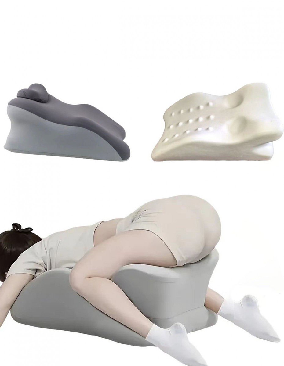 chomoyamachomo's tweet photo. セックス枕

メーカーから貰って使ったけど、よかった。というか女の子が良いと言っていた。

バックで使うと体に力入れなくて良いから楽との事。

正常位の状態で腰を浮かすと死ぬ。
枕とかクッションを腰に入れて正常位するのと同じような感じになるからおすすめは正常位。 https://t.co/7GQUoyAxvX