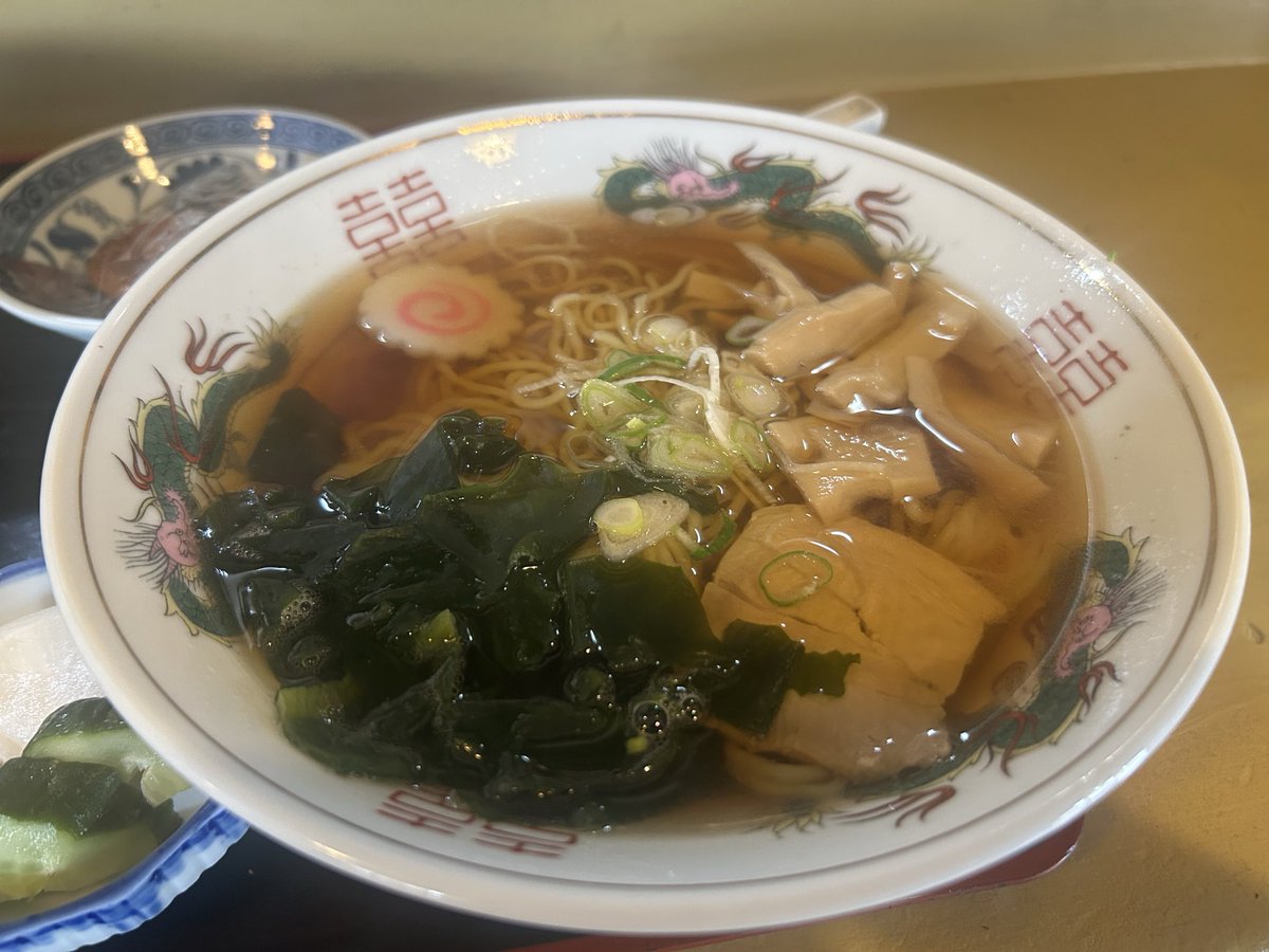seisyun_mitu's tweet photo. くに松
@玉村町上之手
鮪丼とラーメンセット¥1,000 https://t.co/O6la3GEbsj