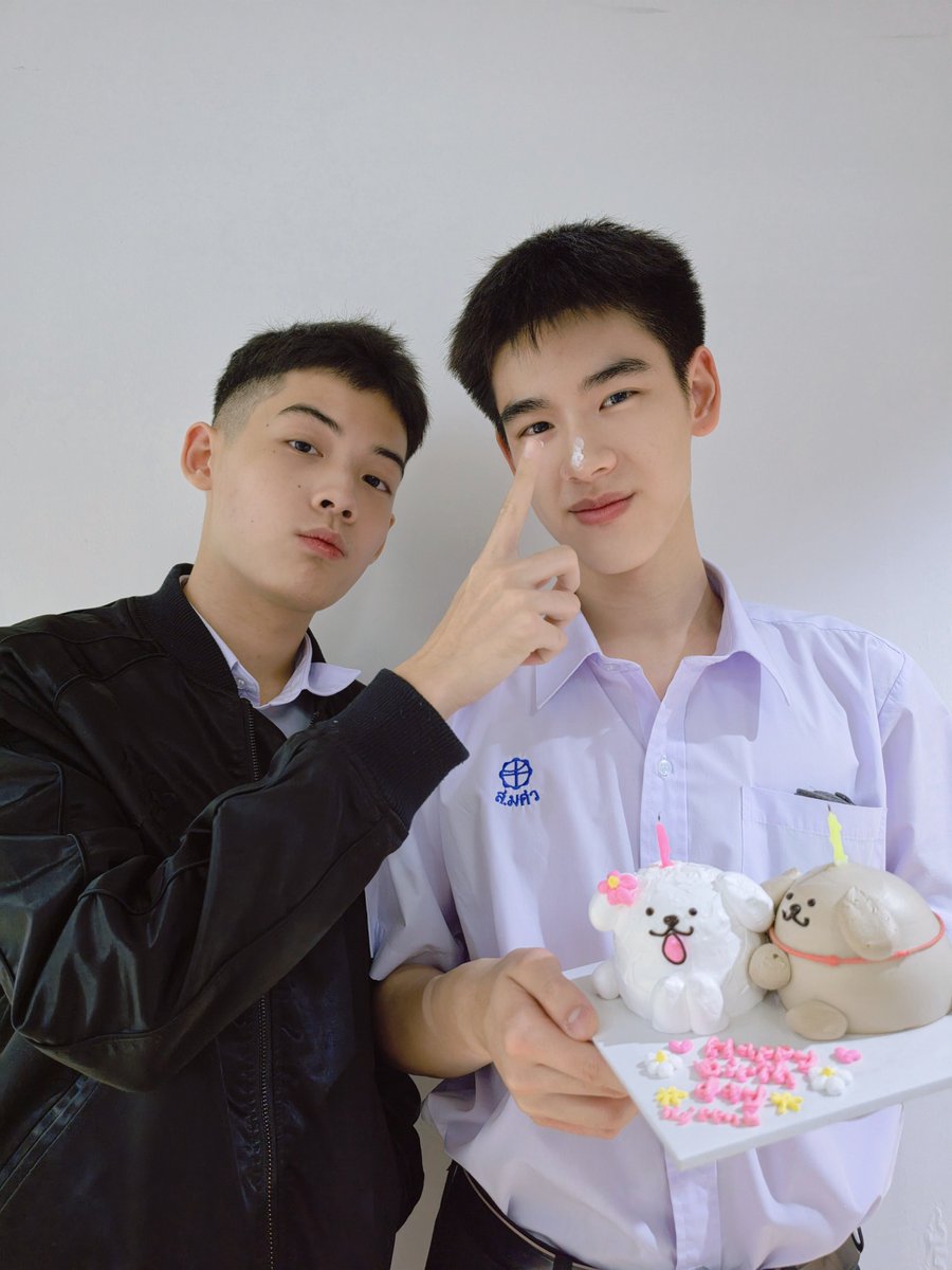 CCCseriesTH's tweet photo. 🎂🧁 HAPPY BIRTHDAY to... 🥳
💙🩵 LEEIT 🐶🐶

#ClassCrushCrisis
#เพื่อนสนิทระวังคิดไม่ซื่อ
#CHANGE2561ORIGINAL
#CHANGE2561 https://t.co/uHX8MExr4e