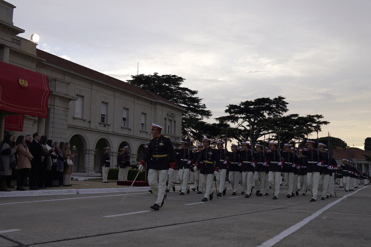 CMN_Argentina's tweet photo. En la Plaza de Armas del Instituto se realizó la ceremonia por el 210 Aniversario de la declaración de Independencia. https://t.co/mlSYVPh0R9