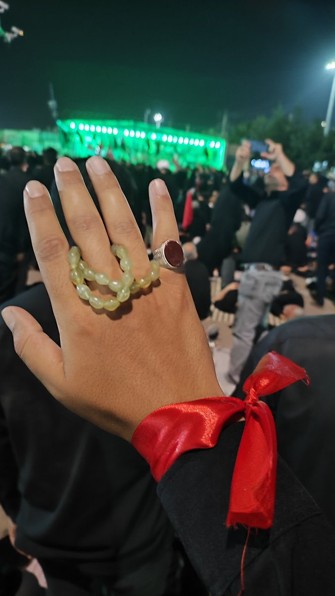 hami_1995's tweet photo. مرا ببخش؛ همه‌اش حرف و ادعا بودم
وگرنه جای تو امروز جان‌فدا بودم...

#قیام_مردم_مبعوث
#باید_برخاست https://t.co/KJh1farStO