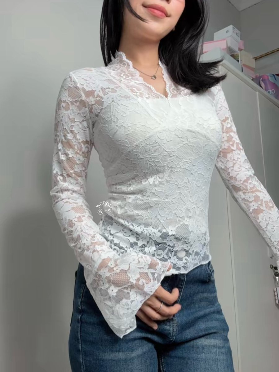 hooplaa_'s tweet photo. pretty lace tops obsession🥹💗 https://t.co/ajJk8oP3we