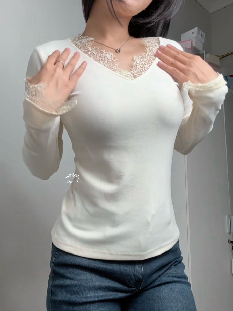 hooplaa_'s tweet photo. pretty lace tops obsession🥹💗 https://t.co/ajJk8oP3we