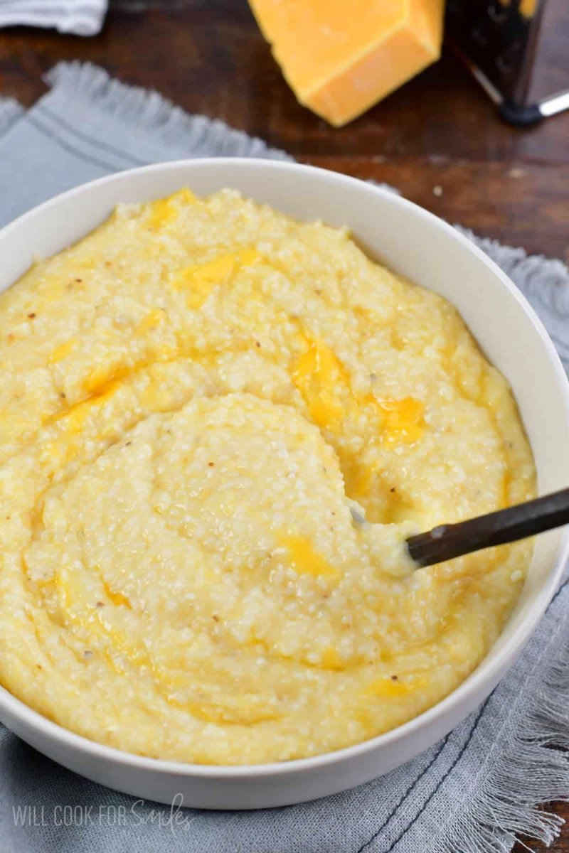 bossbabejass's tweet photo. Let’s Debate. Sugar grits or Cheese grits? 👀 https://t.co/9KHbhQLIZJ