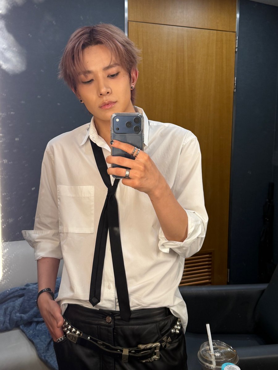 heeseungcokr's tweet photo. EVAN WEVERSE POST

“I think you'll like this, too”

#EVAN #HEESEUNG #에반 #희승 https://t.co/19jxOfbFIX