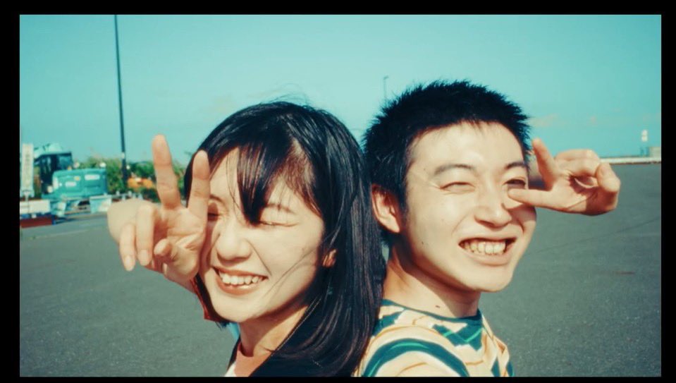 Humbreaders's tweet photo. ✌🏻「ピース」リリースから1年！

今年もピースな夏にしましょう✌🏻❤️‍🔥

ハンブレッダーズ
ラブソング集💌
https://t.co/fSWrDunnyk https://t.co/jYttwdkji0
