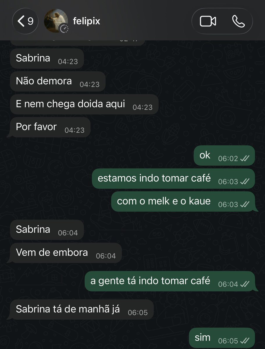 s_samorinho's tweet photo. os papéis invertendo https://t.co/edvX8vY8iN