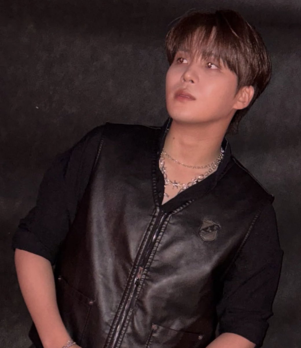 jjonghoz's tweet photo. life is so good https://t.co/E03Tzx5F1i