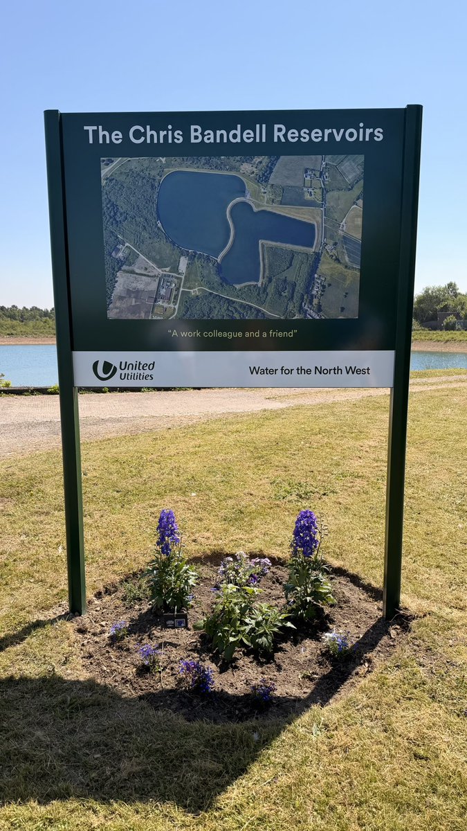 DJBandy92's tweet photo. Incredible gesture from the lads at UU Prescot getting the name of the reservoirs changed after our chris. Really emotional but amazing day thank you all 💙 https://t.co/Qrj5NvWSee