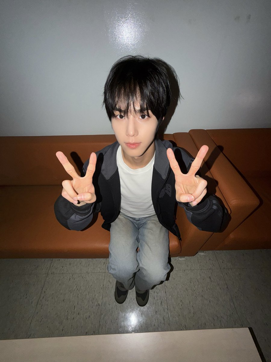 82Message's tweet photo. [#킹왕짱_사랑해]
나 귀여워해 줄 사람 🫵🏻

#82MAJOR #82메이저 #에이티투메이저
#황성빈 #HWANGSEONGBIN https://t.co/DIvT09Wg3P