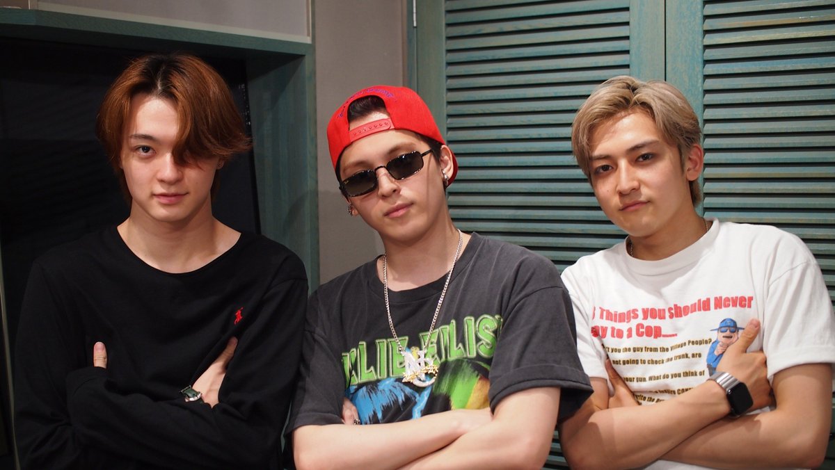 STARGLOWTHEBASE's tweet photo. 放送中⚡#STARGLOW
RUI, KANONが担当！

🗣️#NovelCore さん
15歳で渋谷で路上パフォーマンス。
そこで、当時高校生の
#ちゃんみな に出会って…

初めて自分のラップで
もらったギャラ。
サラリーマンがくれた
くしゃくしゃの1000円札。

#スタベース
https://t.co/w8WQfArs7V https://t.co/zwAx962YKo