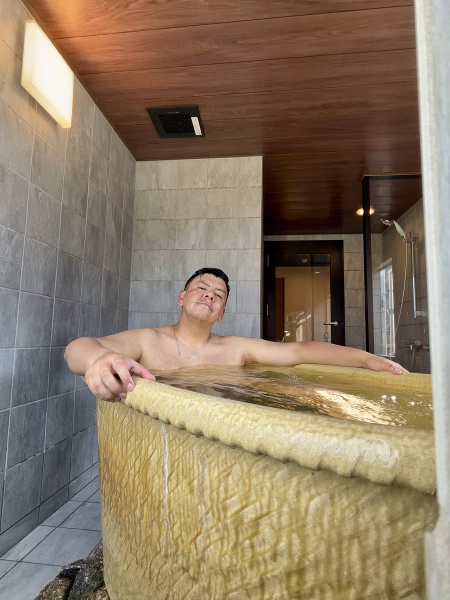 IvanPlaneta's tweet photo. Oncen en Gero, Japón. 🇯🇵 https://t.co/r97xS9aoLF