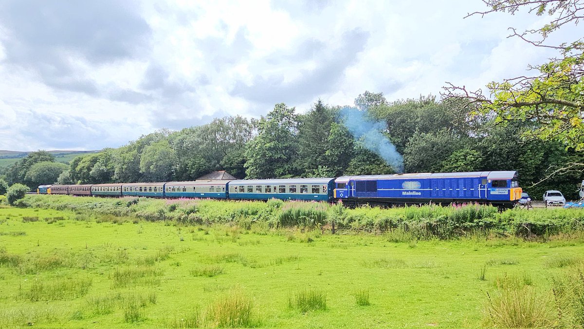 Harrod15S's tweet photo. A few shots of 58023 'Leicester Depot' at Irwell Vale on day 2 of the #ELR summer diesel gala (3/7/26) #class58 #trains https://t.co/q2o9x9851v
