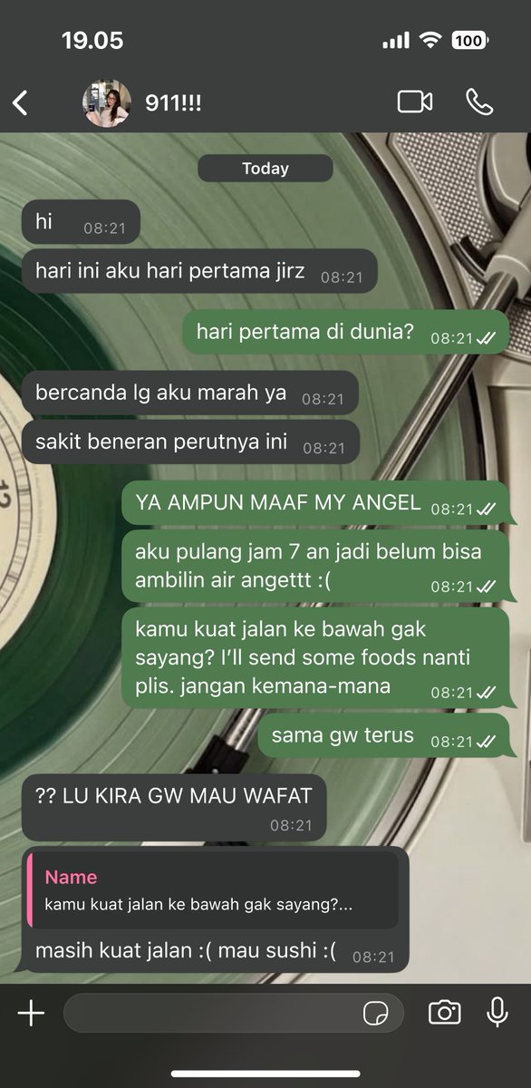 Summeratelier's tweet photo. hari pertama. :v https://t.co/j0NM6lECdx