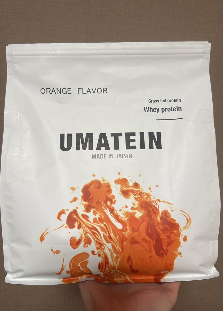 doooopamindesu's tweet photo. やっと届いたプロテインまじで🍊ジュース!!ミルクとかチョコ系苦手だったからさすがにこれは人生プロテイン
#UMATEIN https://t.co/rSH2n6woqN