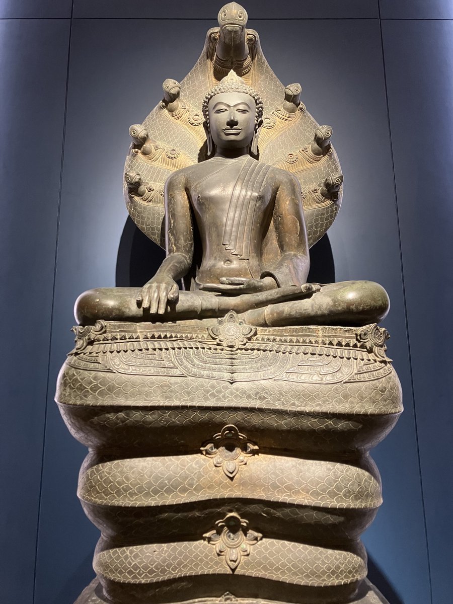kirie_folklore's tweet photo. バンコク国立博物館に展示されている各国の仏像
1枚目から、タイ、ミャンマー、スリランカ、チベット https://t.co/uRmhvQGCND