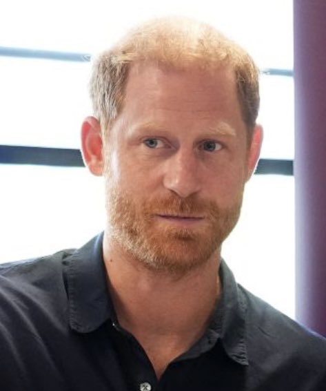 nancytsidley's tweet photo. After Harry gets globally humiliated, he then goes to a hospital with a professional photographer to take photos of himself with sick children. That is truly disturbing behavior.

There is no way the King is going to insert himself into this situation. Harry and Meghan are far too desperate.