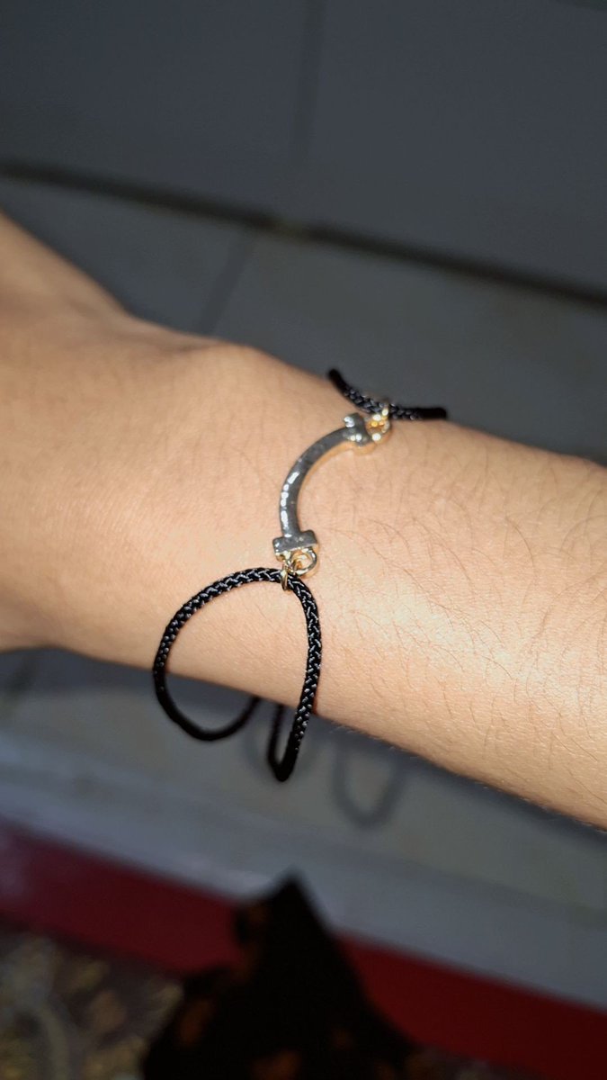 Jenojaembabe's tweet photo. Kak makasih yaaa gelangnya udah nyampe, so cute apalagi ada sticker cimol bonjotnya🫶 
Tapi gelang se-adjust able ini pun tidak terselamatkan karena tangan aku yang terlalu kurus wkwk😭
@pudingcklt__ https://t.co/nWCv6OqDFz