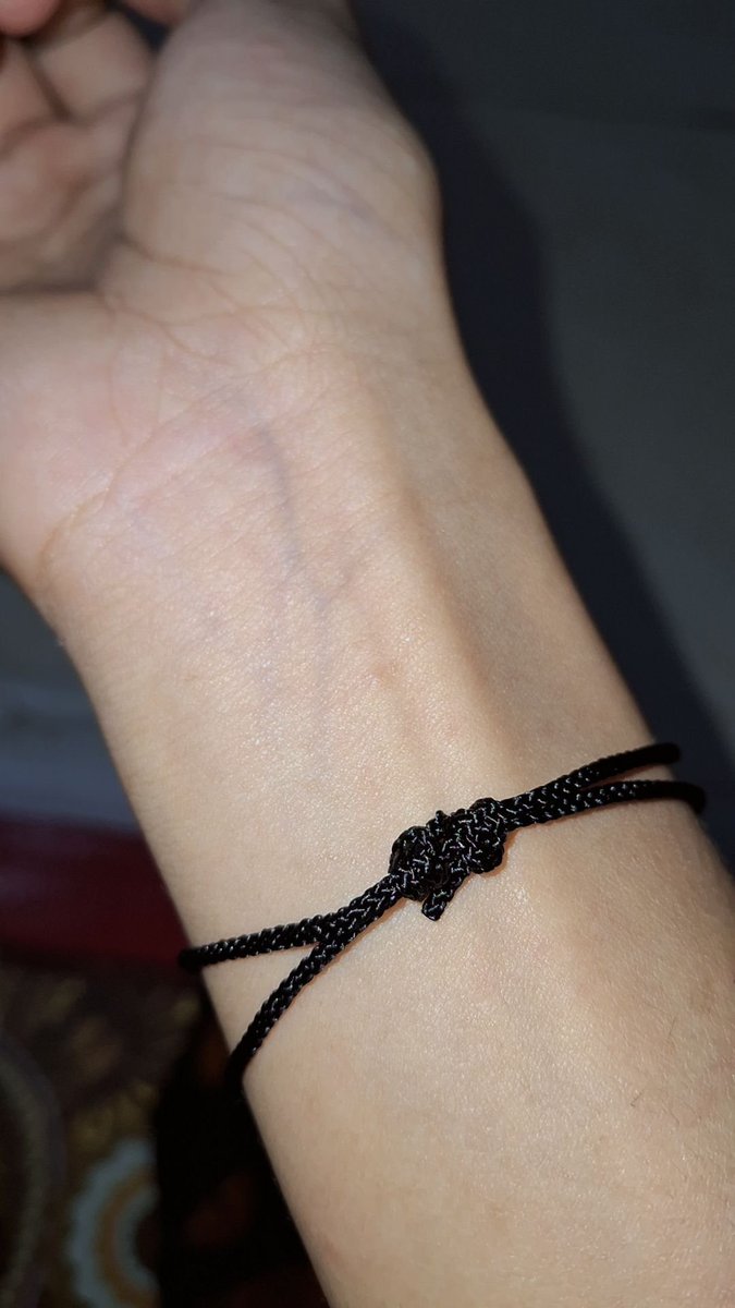 Jenojaembabe's tweet photo. Kak makasih yaaa gelangnya udah nyampe, so cute apalagi ada sticker cimol bonjotnya🫶 
Tapi gelang se-adjust able ini pun tidak terselamatkan karena tangan aku yang terlalu kurus wkwk😭
@pudingcklt__ https://t.co/nWCv6OqDFz