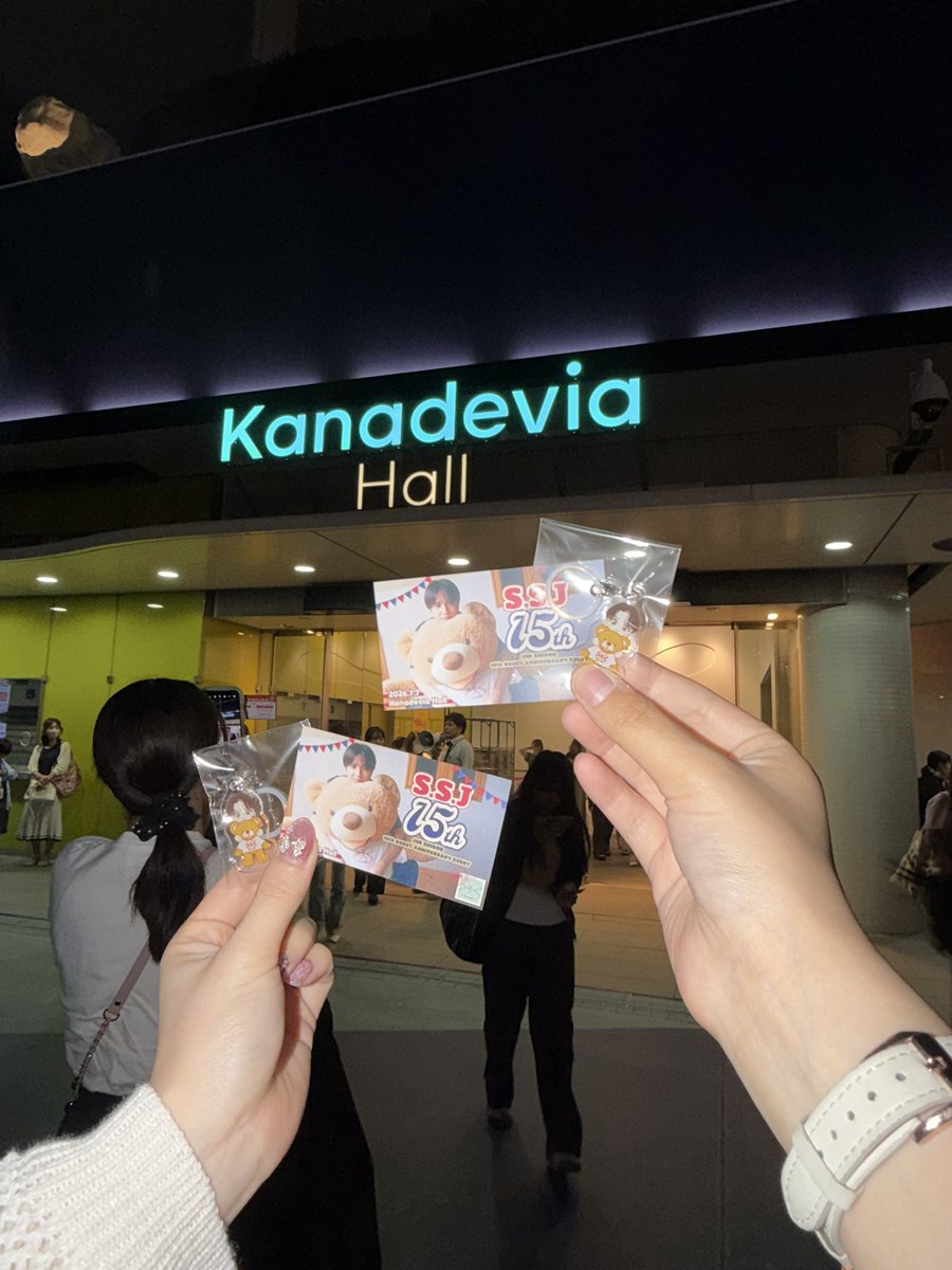 jiin722_'s tweet photo. ♡ #SSJ15th 2部♡
最高に楽しかったです👍🏻💘
志尊さんめちゃくちゃ近く来てくれてほんと久しぶりに
イケメン拝めて幸せでした😭😭
冬も楽しみ〜‼️‼️改めて15周年おめでとうございます🎉
 #志尊淳
 #SSJ https://t.co/BtQEEfMpfG