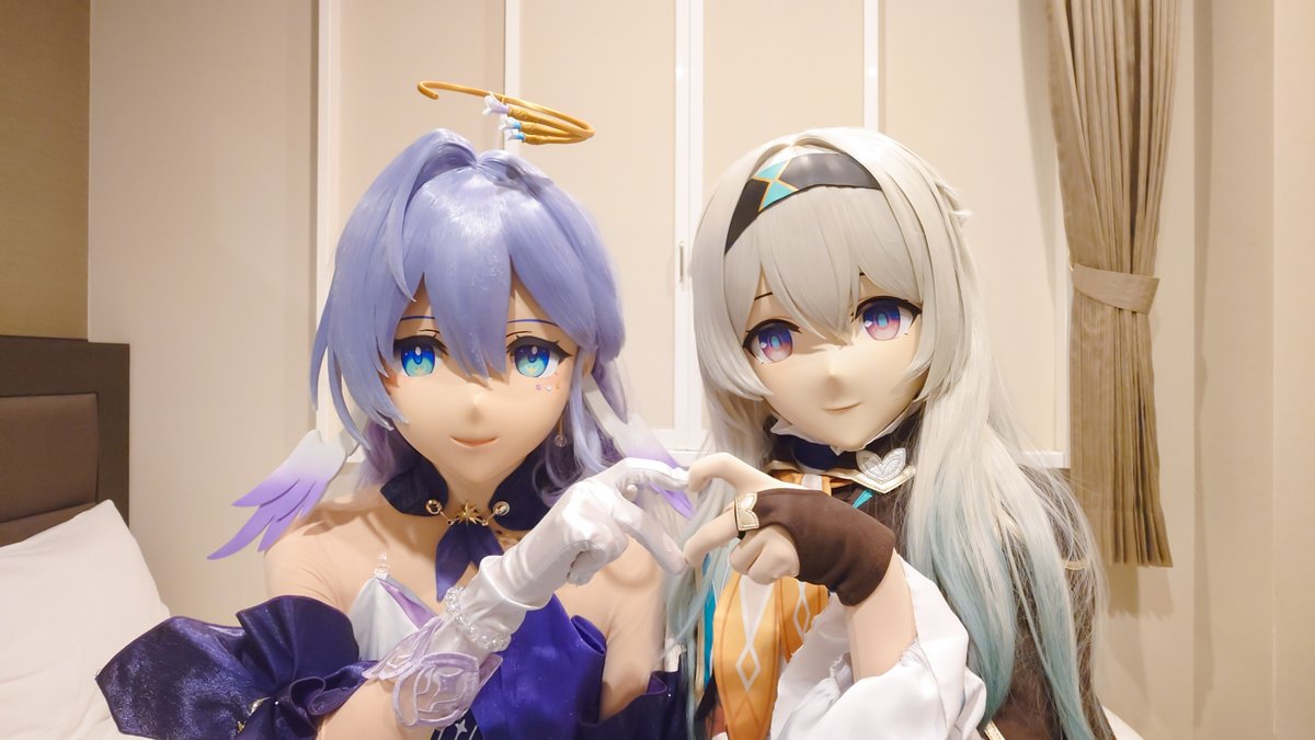 shiroma_kig's tweet photo. 実はピノコニー併せしてたよ～ってお写真！
可愛かった！！

ホタル：@shiroma_kig
ロビンちゃん：@rato_v16

#kigurumi
#HoukaiStarRail https://t.co/PdoqQiKsNc