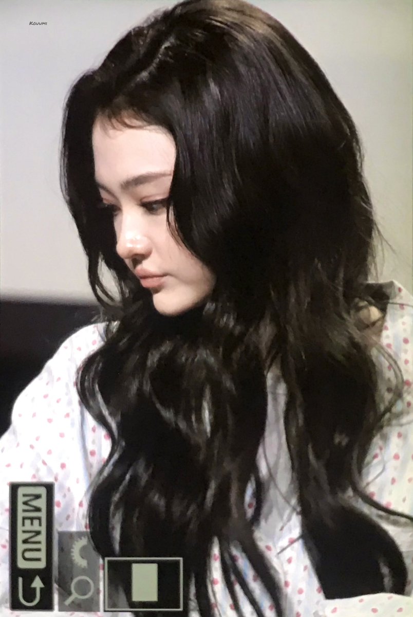 kouumi__'s tweet photo. 260709 고전미인 미 있으시댜..🥹

#엘라 #ELLA #MEOVV #미야오 https://t.co/AnYThPApIK