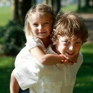 anniceprincess's tweet photo. 🩷🌊🦭💖

querido callum,
hoje é um dia muito especial para todos nós, porquê estamos comemorando que você existe nesse mundo e com muita sorte, nas nossas vidas também!
você é muito importante e amado por mim, maninho. apesar da nossa diferença de idade ser a maior de todas + https://t.co/oMbtWUa8Cj