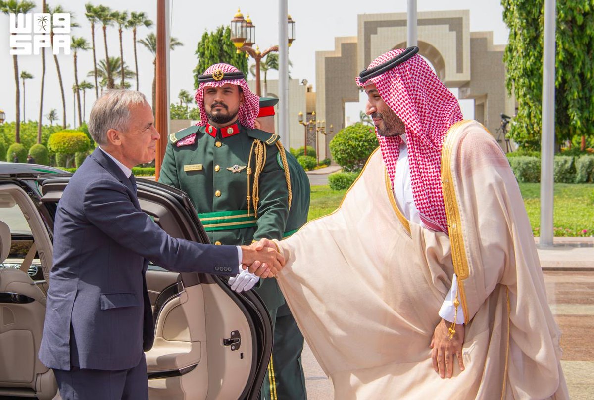 HashKSA's tweet photo. #ولي_العهد يستقبل في قصر السلام بجدة دولة رئيس وزراء كندا ويقيم له مراسم استقبال رسمية.

#رئيس_وزراء_كندا_في_السعودية https://t.co/YXiccq15bh