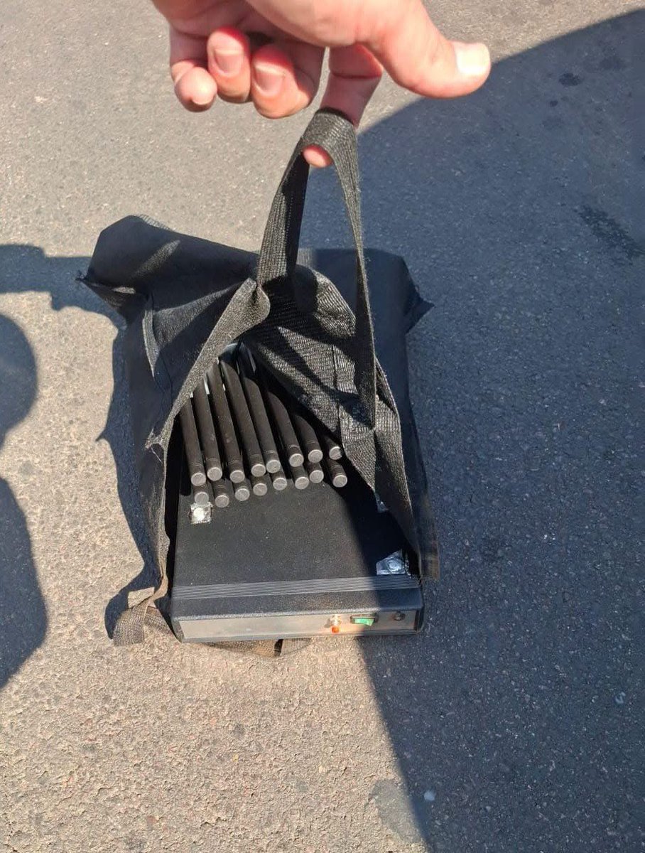 k9_reaper's tweet photo. The forbidden router strikes again https://t.co/WNpdDkNHa1