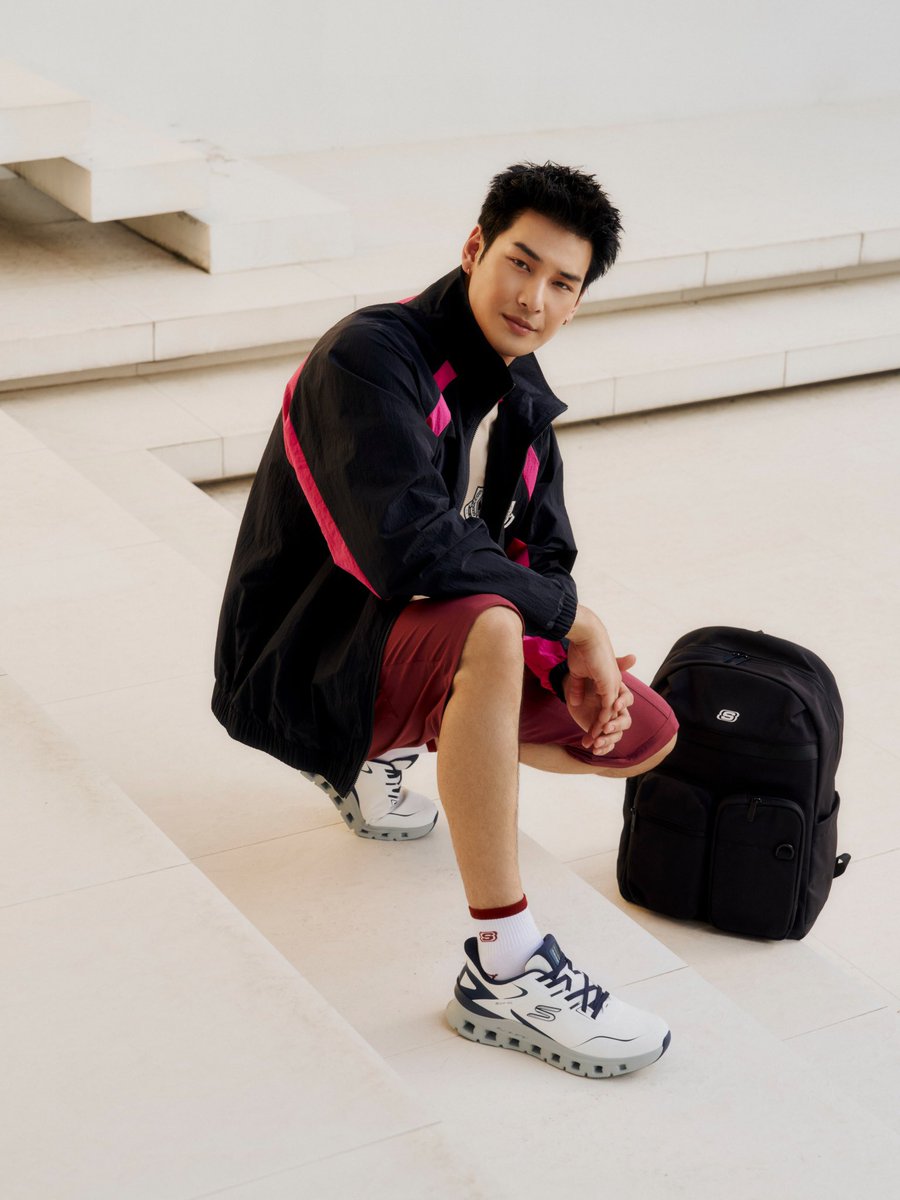 SChuangrum's tweet photo. “อยากหล่อ ต้องลุยกับไปกับ #SkechersTH ง่อวววว 🌬️💨”
Apo : IG update
APO SKECHERS APAC BA
@Nnattawin1 #ApoNattawin
#SkechersxAPO #GlideStepPro https://t.co/sOwBzSJ5R3