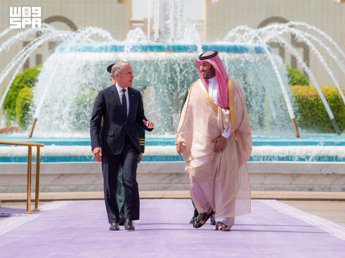 AJELNEWS24's tweet photo. عاجل 🔴 

استقبال سمو #ولي_العهد في قصر السلام بجدة لدولة رئيس وزراء كندا .

#رئيس_وزراء_كندا_في_السعودية 
- https://t.co/EPAkFR2xth