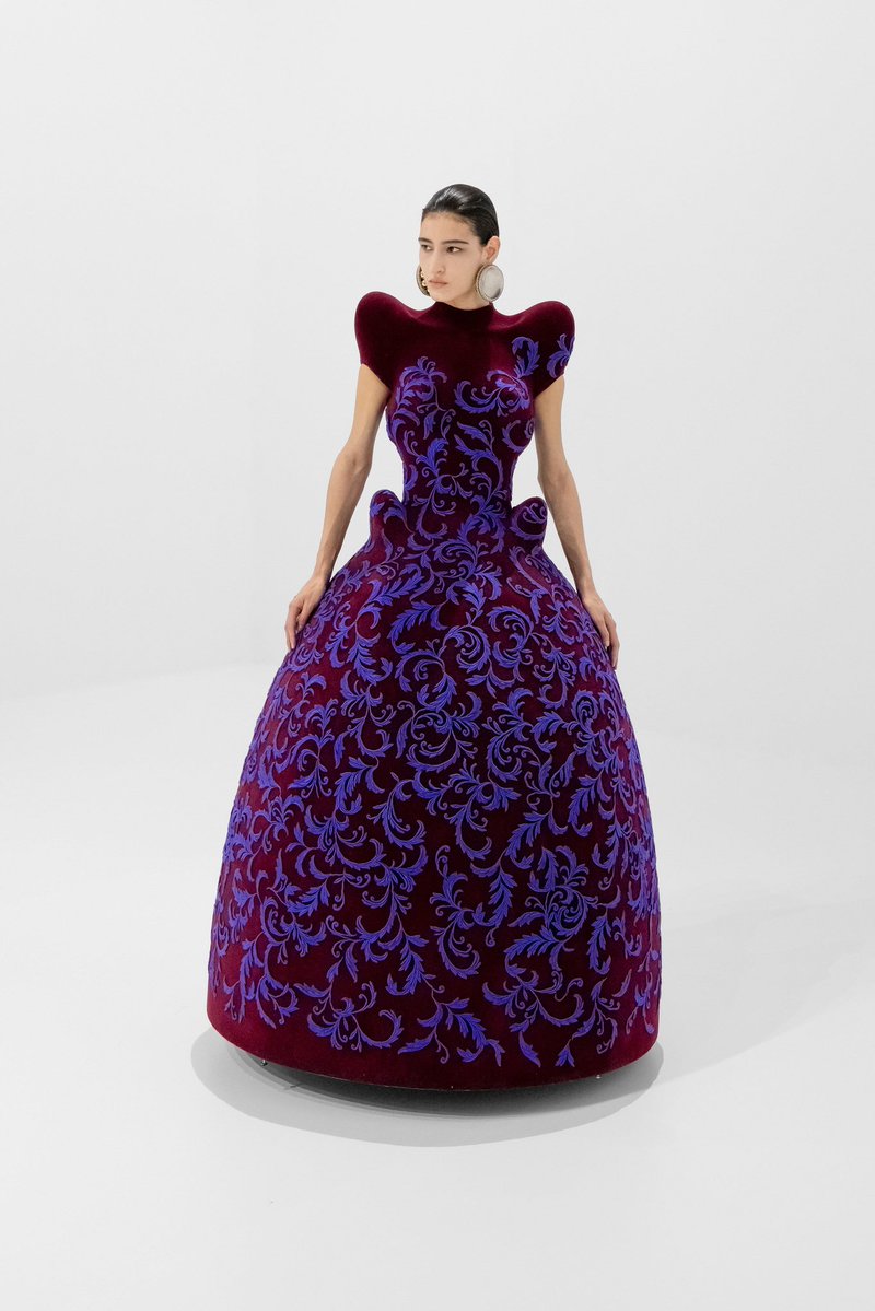mahogany_mamii's tweet photo. Jean Paul Gaultier Fall 2026 Couture https://t.co/EJdY2pgDlR