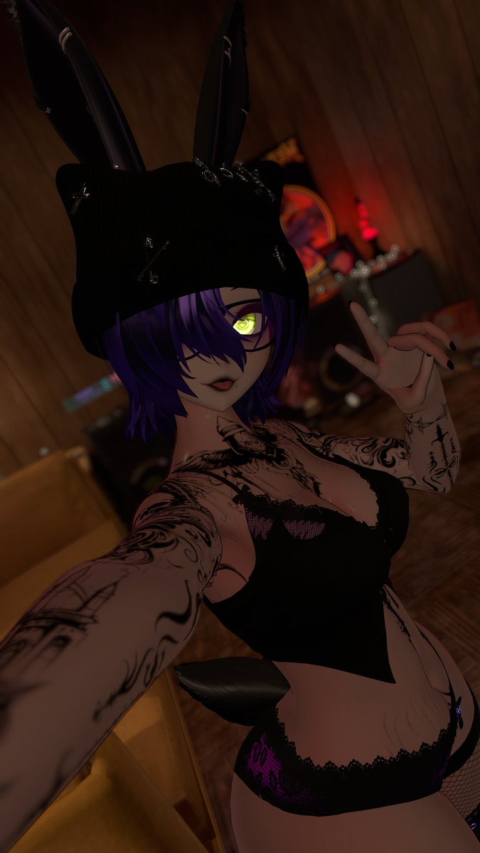 ThatBunby's tweet photo. @VasteriaPM these are the most recent pics of me, sadly I'm currently on vacation, so I can't take more picsssss ;-; https://t.co/y2TY6GZvo4