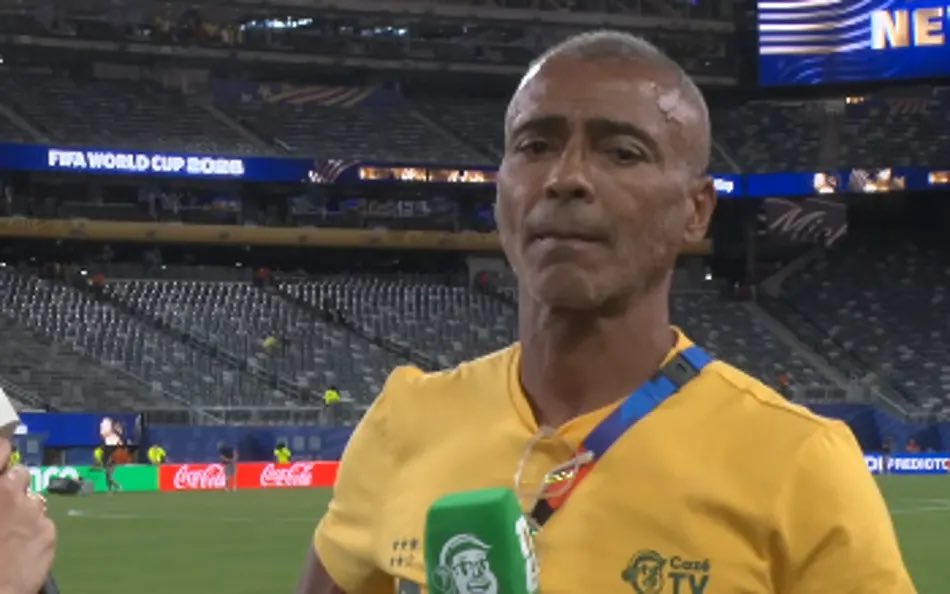 futebol_info's tweet photo. Justiça bloqueia pagamentos que Romário receberá da CazéTV pelos trabalhos na Copa do Mundo.

A decisão visa quitar uma dívida de mais de R$ 32 milhões que se arrasta desde 2001 de um bar que o Baixinho era sócio.

🗞️ @VEJA
📸 Reprodução/CazéTV https://t.co/ZYFSa27gY2