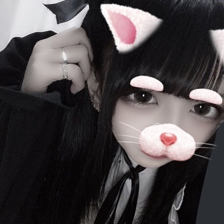 OsmanISCAN59's tweet photo. 深夜だけど尾奈電付き合って！！！！    
村つきやばい。。。      

雰囲気載せとくね♡⸝⸝⸝⸝
#おな電 #寝落ち通話 #通話募集 #裏アカ男子と繋がりたい1 https://t.co/Eig1u4nLpj