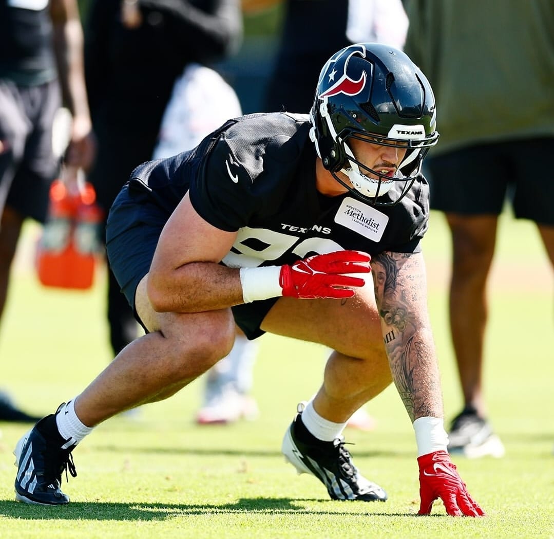 GridironImports's tweet photo. German Family Member @TheMarlinklein at practice with the @HoustonTexans.
@UMichFootball @RabunGapEagles @CCrocodiles https://t.co/hJ2bTf4ov3
