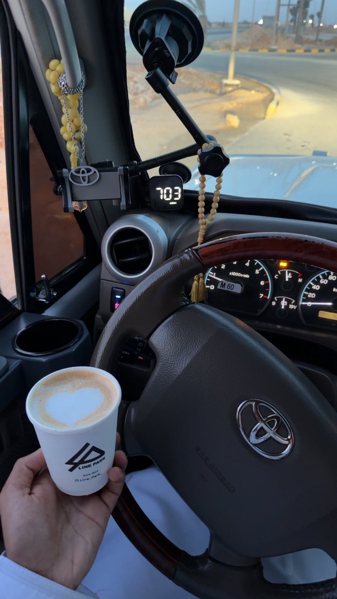h40x__'s tweet photo. حُبك سطى لا تحسبه زال..🖤 https://t.co/hfDAnXOYa1