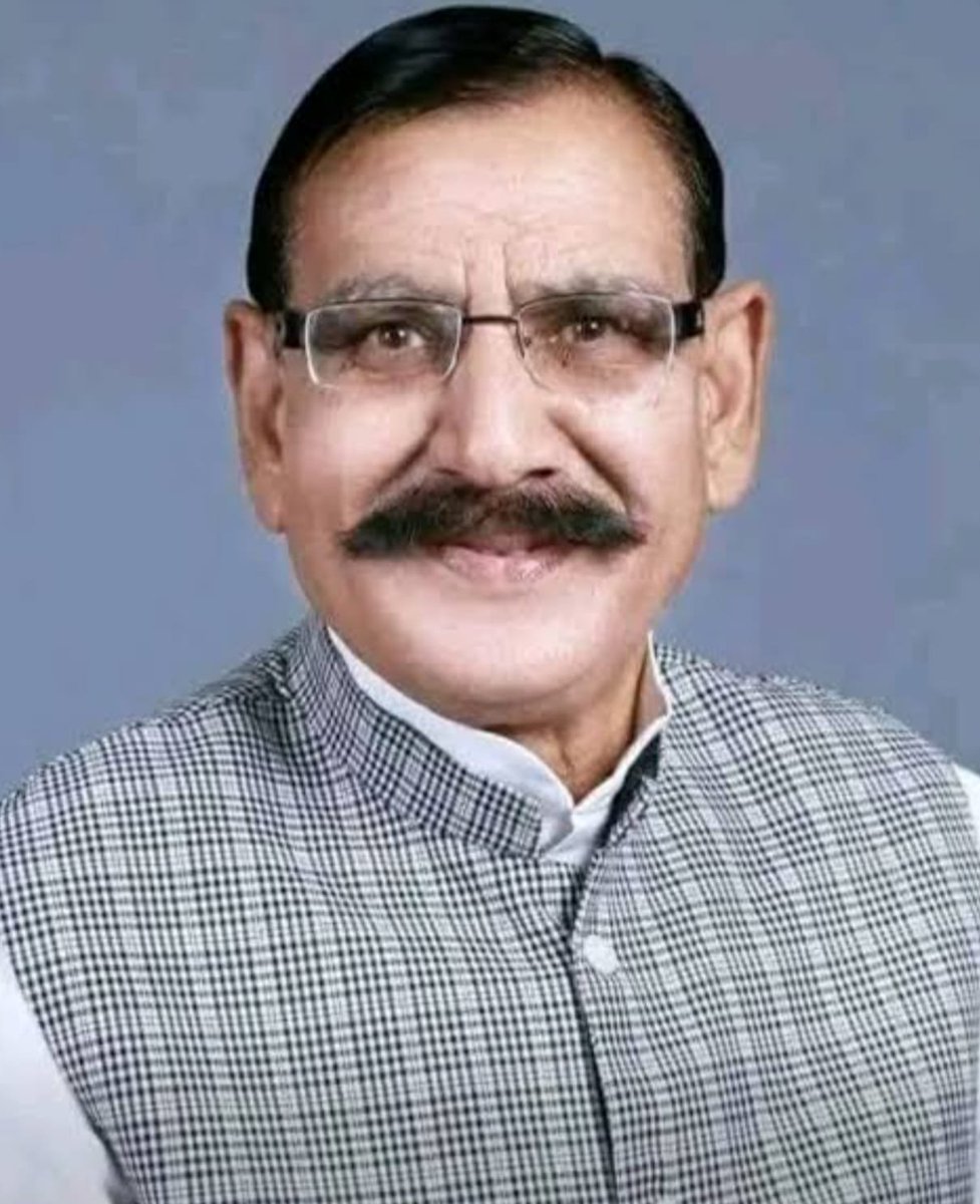Riporterpiyush's tweet photo. बदायूं 

➡️पूर्व मंत्री ओमकार सिंह यादव का निधन
➡️ओमकार सिंह यादव का हार्ट अटैक से निधन
➡️सहसवान से 5 बार विधायक रह चुके थे
➡️समर्थकों का उनके आवास पर पहुंचना शुरू 

#Badaun #UttarPradesh #OmkarSinghYadav https://t.co/HL5PZ1xYRG