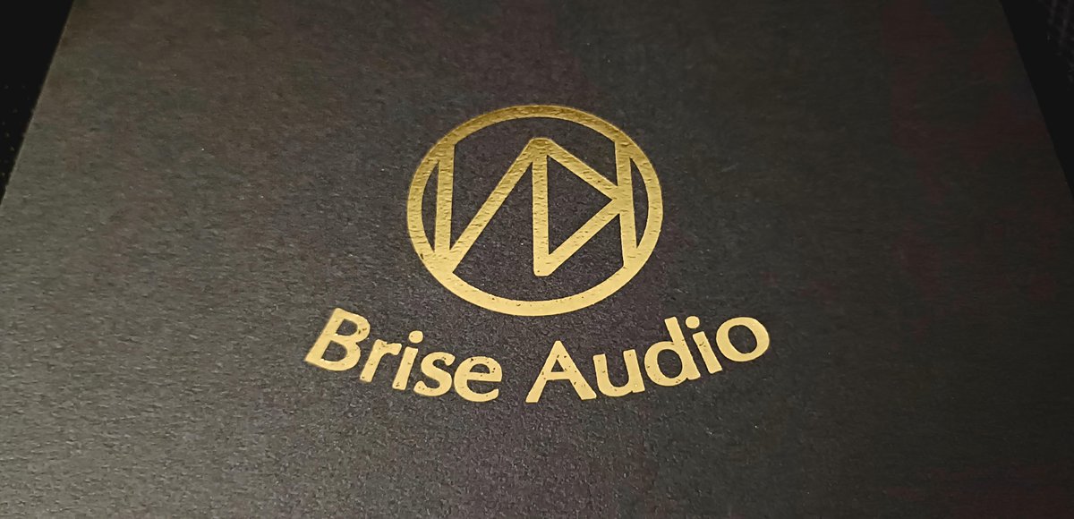 otsukare_SP's tweet photo. 着弾！
Brise Audioのケーブル聴き込んでいきます🍃🎧️✨️ https://t.co/eqoVRSTYFe
