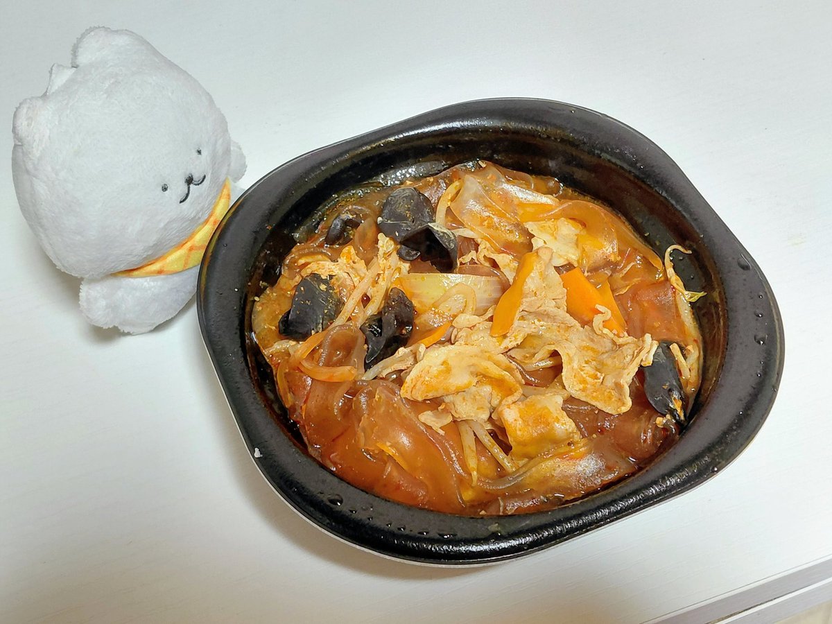 stratus_rain's tweet photo. ぽーちゃん、ほっともっとで買った麻辣湯たよ…

「まーらーたん ってなんですか」

 #ぽっきょくてん
 #ぽっきょくてんぬい撮り部
 #ぽーのいる生活 https://t.co/Y5xPUyhn9i