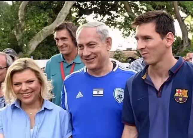 NotSlave11's tweet photo. @MadridismoreaI Argentina played wd 12 man one is Referee
Against 11 Pharaohs.
#islamophobia https://t.co/1eWSfEOAVS